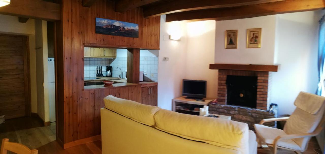 Coqueto Apartamento Duplex En Roda de Isábena מראה חיצוני תמונה