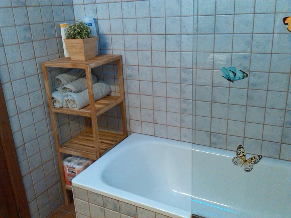 Coqueto Apartamento Duplex En Roda de Isábena מראה חיצוני תמונה
