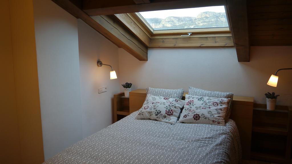Coqueto Apartamento Duplex En Roda de Isábena מראה חיצוני תמונה
